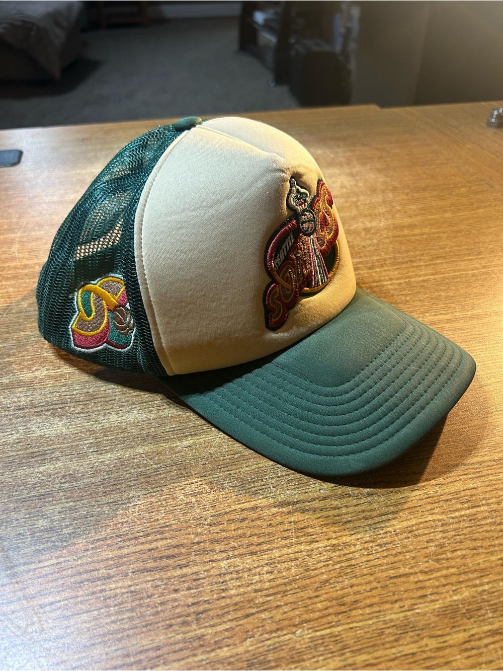 Seattle Supersonics Mitchell & Ness Trucker Hat